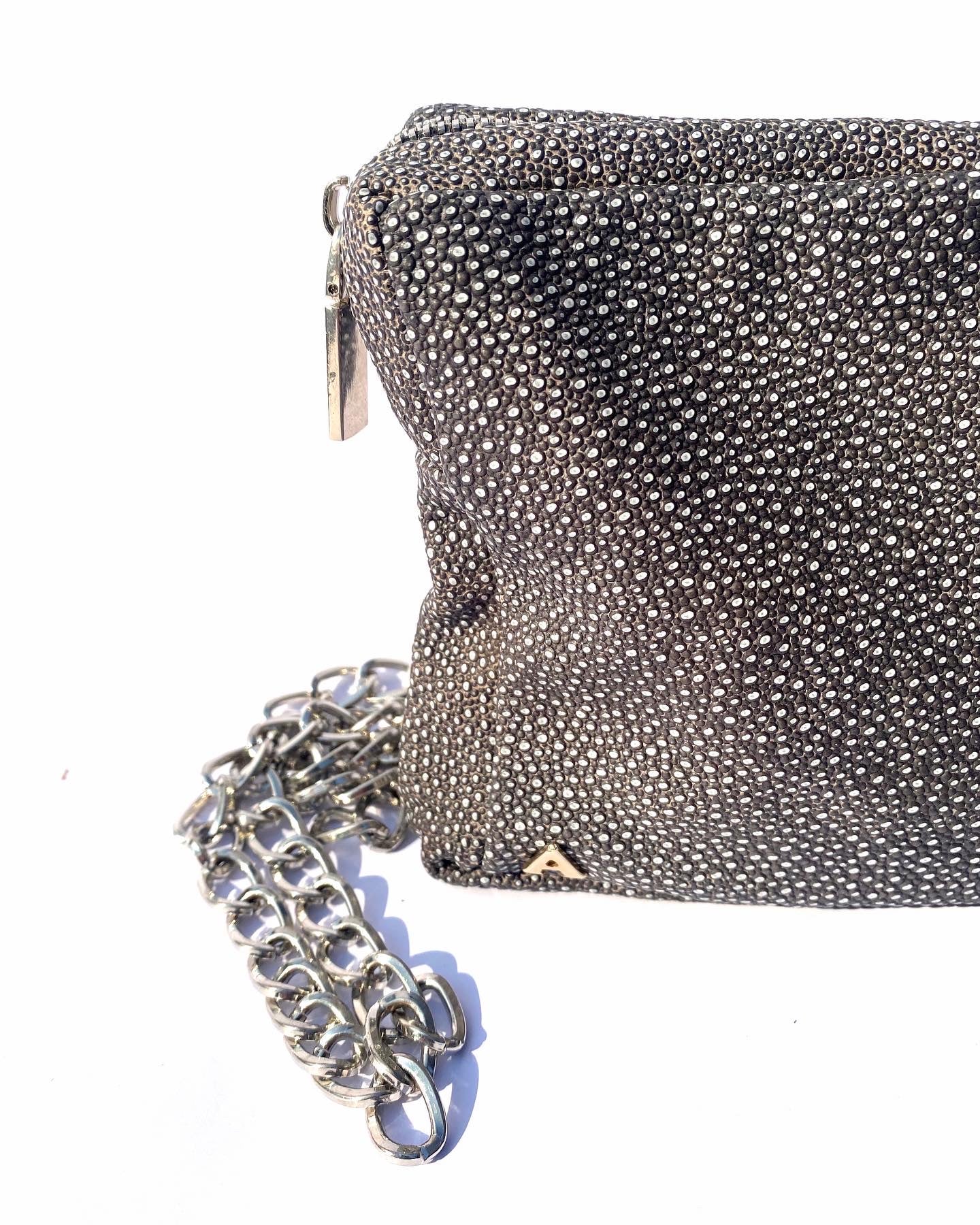 Cartera / Banano Amaina