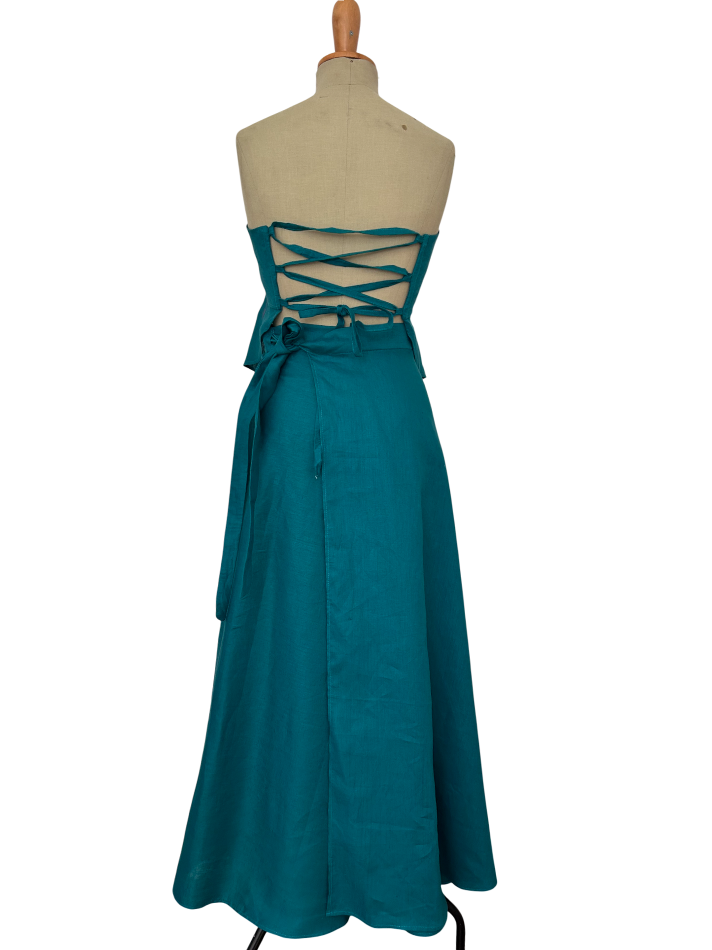 Conjunto Lino Falda pareo y top bies